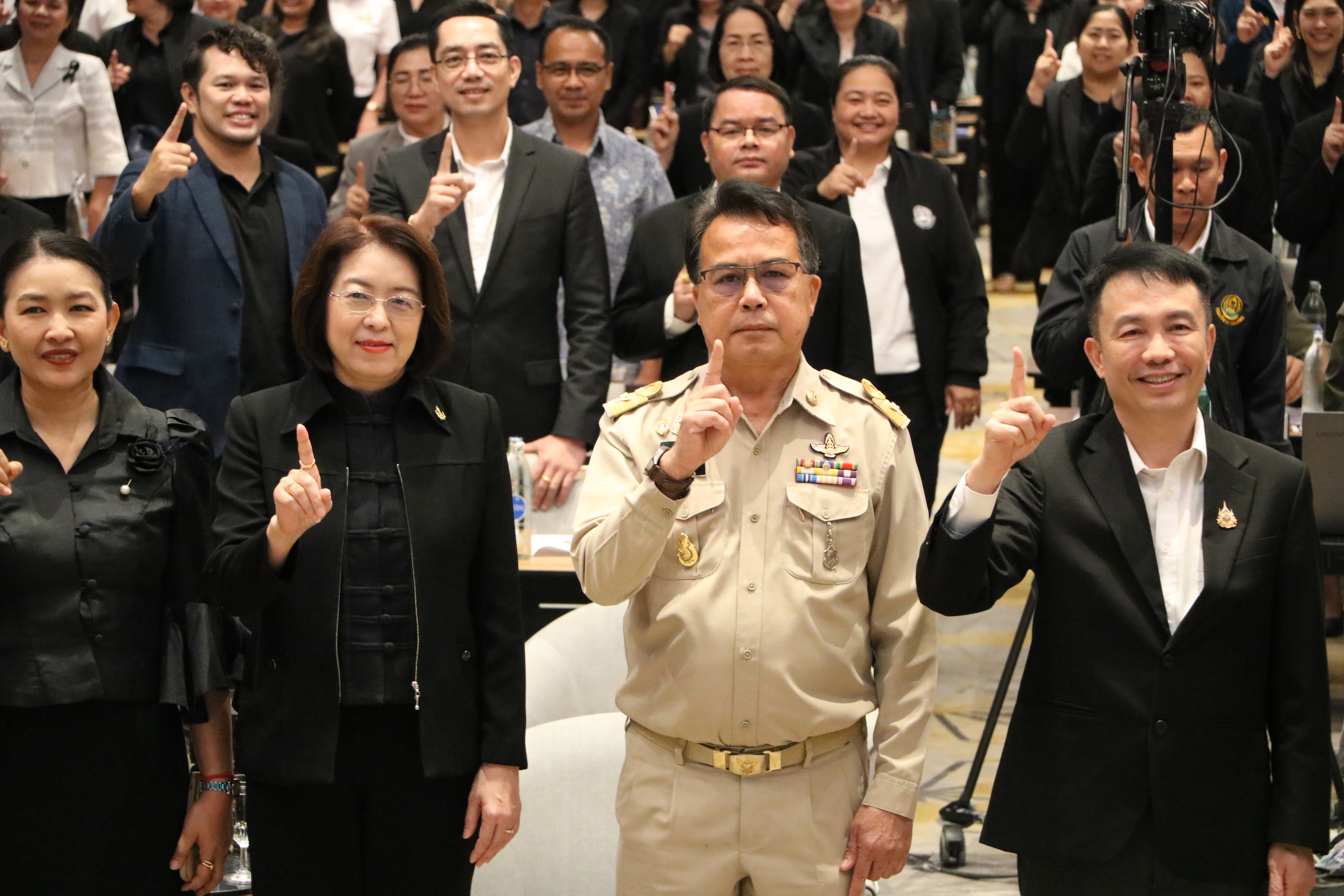 title - ส.ป.ก.ร่วมเป็นเกียรติในพิธีเปิดวันแถลงผลงานกรมวิชาการเกษตร ประจำปีงบประมาณ 2569  DOA NEXT : ตลาดนำการวิจัย สินค้าเกษตรปลอดภัยมูลค่าสูง